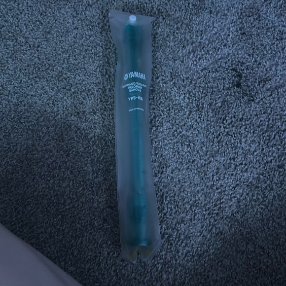 Yamaha recorder only been used once, cleaned right after. - Picture 1 of 4